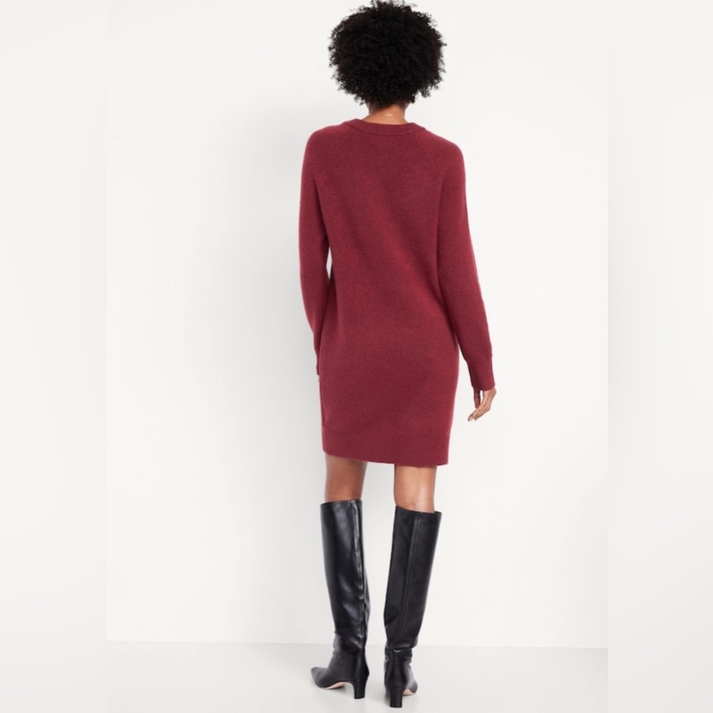 NEW…Knit Long-Sleeve Sweater Dress - Picture 2 of 5